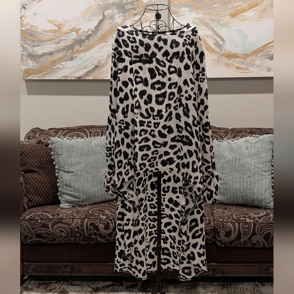 NWOT Leopard Print High Low Top